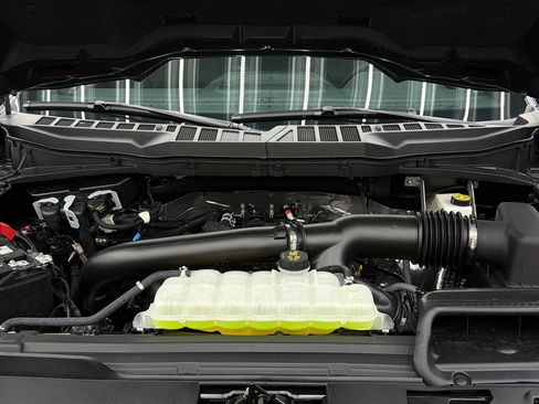 Used 2025 Ford F150 Lariat image 19