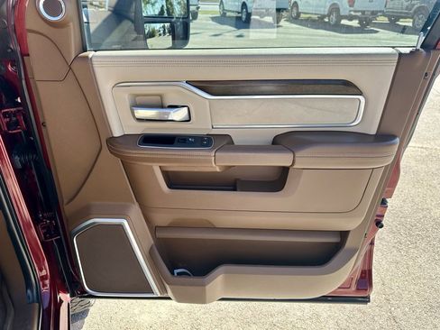 Used 2023 RAM 3500 Laramie image 31