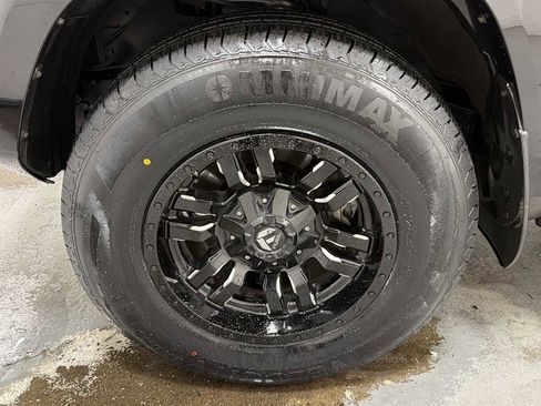 Certified 2020 Toyota 4Runner SR5 Premium image 10