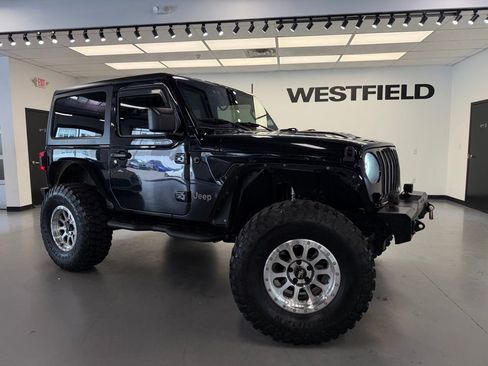 Used 2022 Jeep Wrangler Rubicon w/ Cold Weather Group AWD/4WD image 1