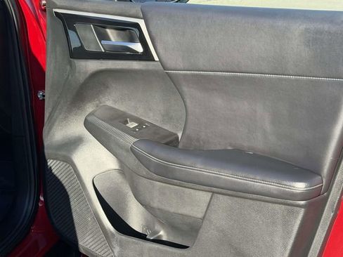 Used 2024 Mitsubishi Outlander SE image 8