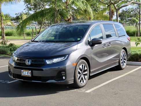 Used 2026 Honda Odyssey EX-L image 2