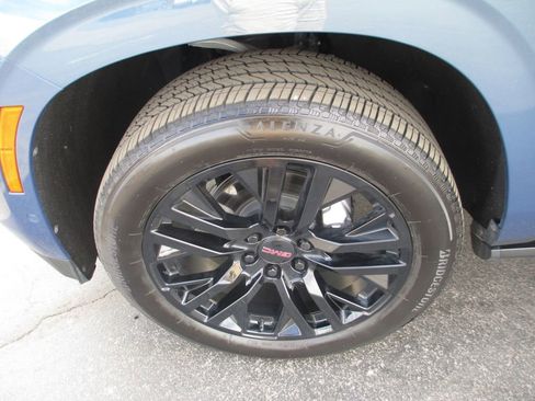 Used 2026 GMC Yukon Denali w/ Sun & Power Step Package image 15