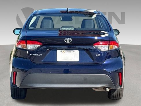 Used 2024 Toyota Corolla LE FWD image 18