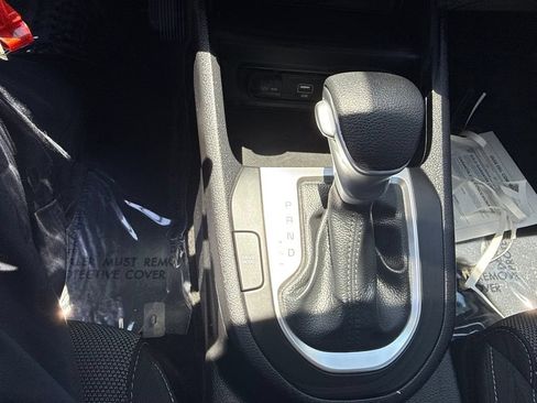 Used 2024 Kia Forte LXS w/ LXS Technology Package FWD image 23