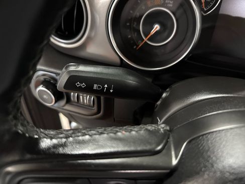Used 2022 Jeep Wrangler Unlimited Sport AWD/4WD image 15