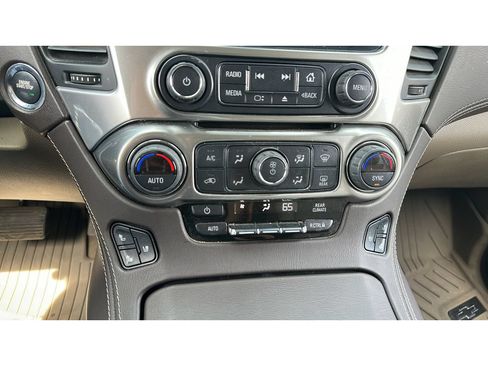Used 2020 Chevrolet Tahoe Premier AWD/4WD image 16