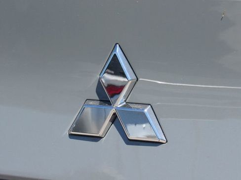 New 2026 Mitsubishi Outlander SEL FWD image 14