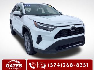 Used 2025 Toyota RAV4 XLE video 1