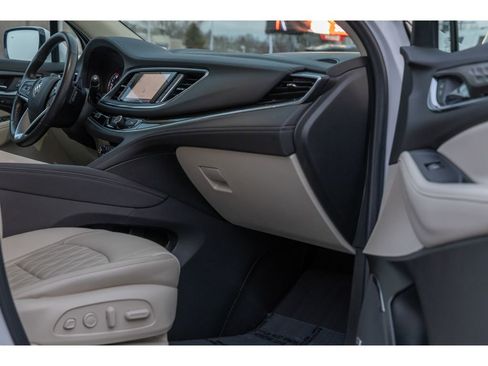 Used 2022 Buick Enclave Avenir w/ Avenir Technology Package image 10