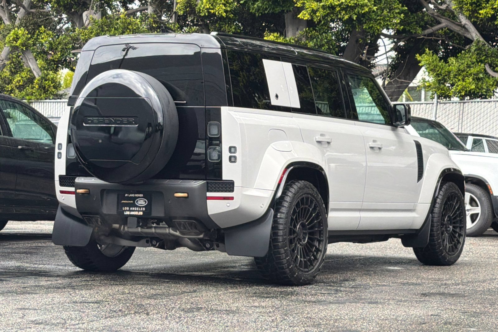 New 2026 Land Rover Defender 110 OCTA AWD/4WD image 50