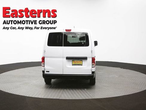 Used 2020 Nissan NV200 S image 35