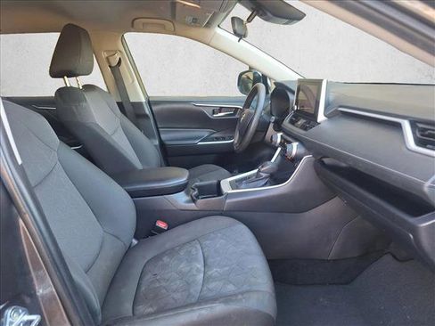 Used 2024 Toyota RAV4 XLE image 21