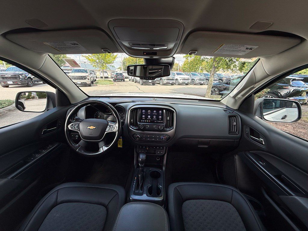 Used 2022 Chevrolet Colorado Z71 w/ Safety Package RWD image 28