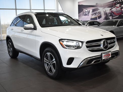 Used 2020 Mercedes-Benz GLC 300 4MATIC image 4