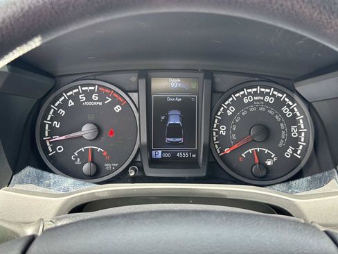 Used 2023 Toyota Tacoma SR AWD/4WD image 19