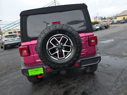 Used 2024 Jeep Wrangler Unlimited Rubicon image 5