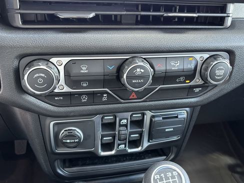 New 2026 Jeep Wrangler Sport AWD/4WD image 15