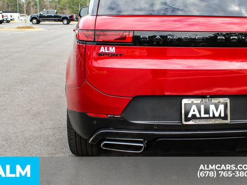 Used 2023 Land Rover Range Rover Sport SE image 12