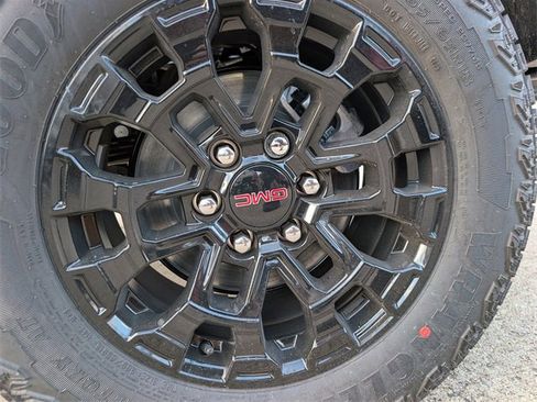 New 2026 GMC Canyon Elevation image 6