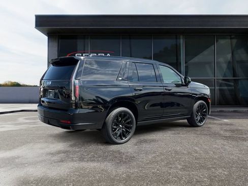 Certified 2023 Cadillac Escalade Sport Platinum w/ LPO, ONYX Package AWD/4WD image 5