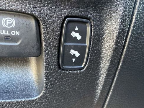 Used 2020 RAM 1500 Big Horn image 32