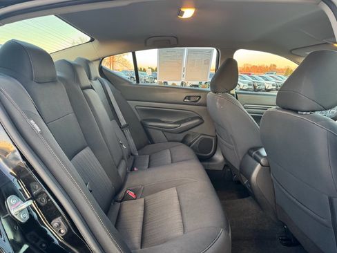 Used 2024 Nissan Altima 2.5 SV image 17