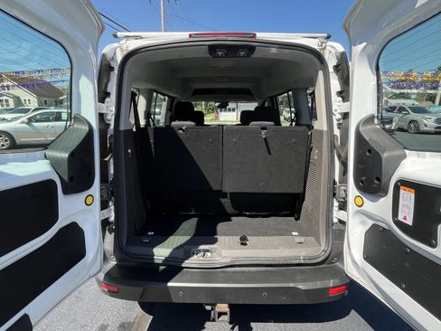 Used 2022 Ford Transit Connect XL w/ Trailer Tow Package FWD image 5