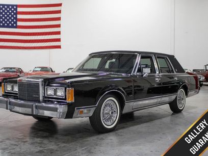 Used 1989 Lincoln Town Car Signature