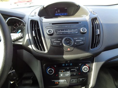 Used 2018 Ford Escape SE w/ Ford Safe & Smart Package image 21