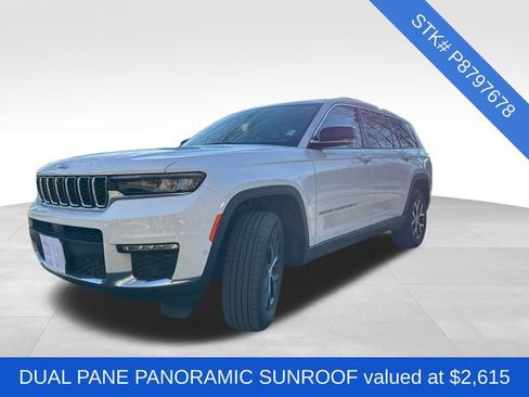 Used 2023 Jeep Grand Cherokee L Limited w/ Luxury Tech Group II image 3