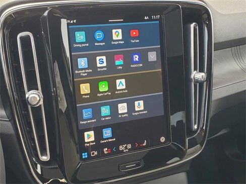 Certified 2023 Volvo C40 P8 Recharge Ultimate image 22