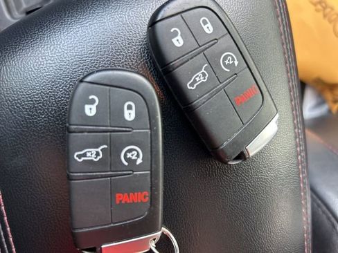 Used 2022 Dodge Durango R/T w/ Blacktop Package image 27