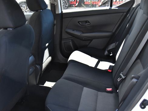 Used 2025 Nissan Sentra SV FWD image 31