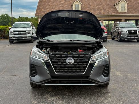 Used 2024 Nissan Kicks S FWD image 32