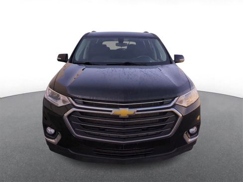 Used 2020 Chevrolet Traverse LT image 3