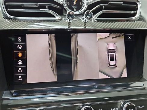 Used 2022 Bentley Bentayga image 39