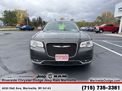 Used 2018 Chrysler 300 Limited w/ Safetytec Plus Group image 3