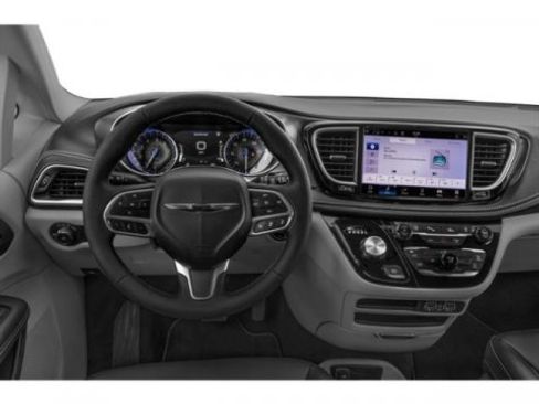 Used 2023 Chrysler Pacifica Limited image 10