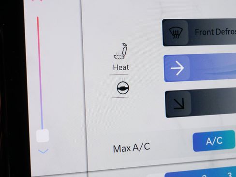 Used 2023 Jeep Grand Cherokee Limited w/ Black Appearance Package image 29