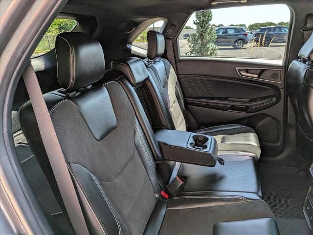 Used 2022 Ford Edge ST w/ Equipment Group 401A AWD/4WD image 16