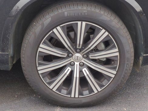 Used 2020 Volvo XC90 T6 Inscription w/ Protection Package Premier image 12