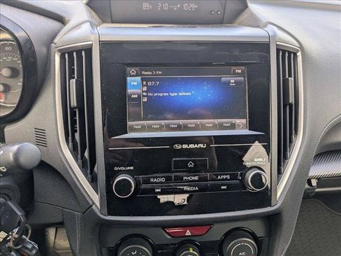 Used 2018 Subaru Crosstrek 2.0i AWD/4WD image 12