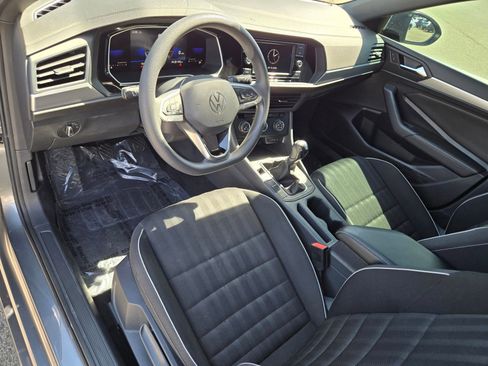 Used 2022 Volkswagen Jetta Sport FWD image 17