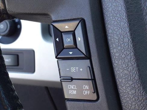 Used 2011 Ford F150 Lariat w/ Lariat Chrome Pkg image 18