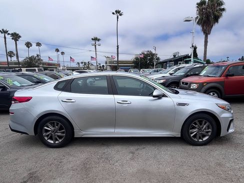 Used 2020 Kia Optima LX FWD image 4