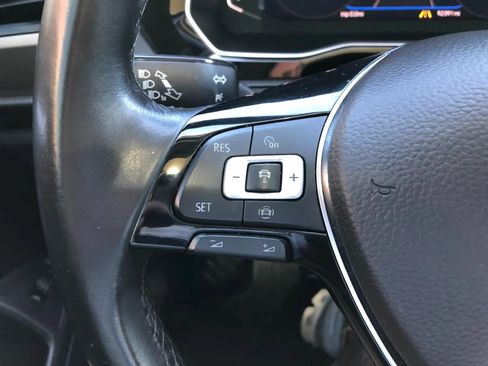 Used 2019 Volkswagen Jetta SEL Premium FWD image 15