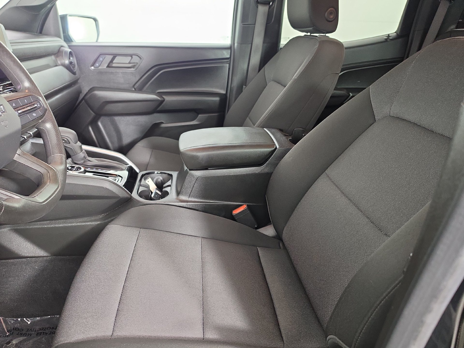 Used 2024 Chevrolet Colorado Trail Boss AWD/4WD image 13