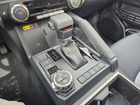 New 2026 Toyota Tacoma TRD Off-Road AWD/4WD image 36