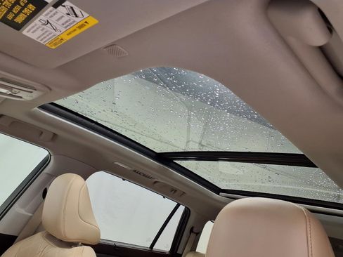 Used 2022 Toyota Highlander Platinum image 12